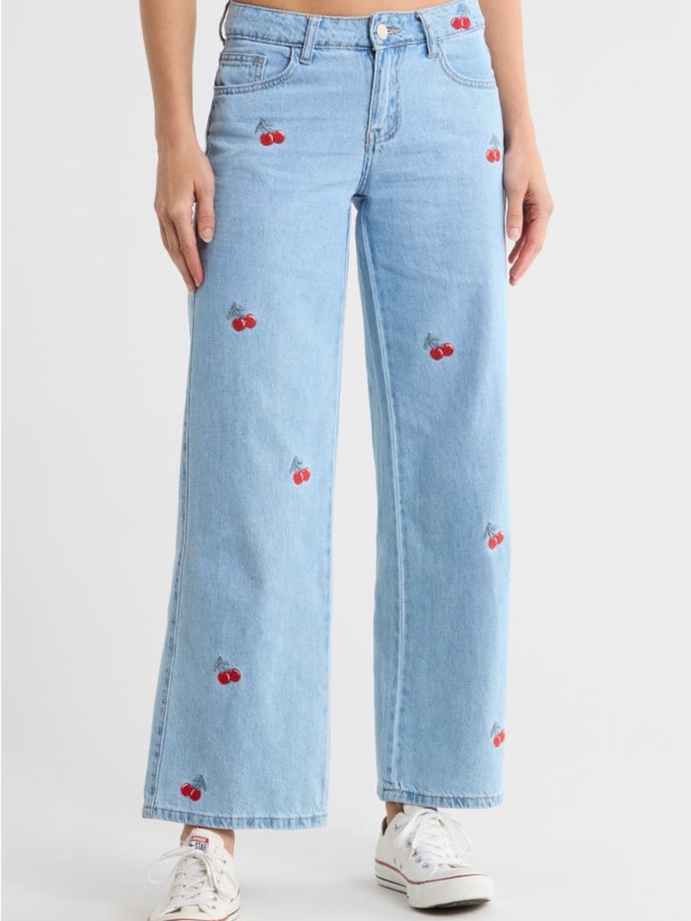 🍒 Go Go Jeans‎ Cherry Embroidered Straight Leg Denim Women's Size 26 Light Wash